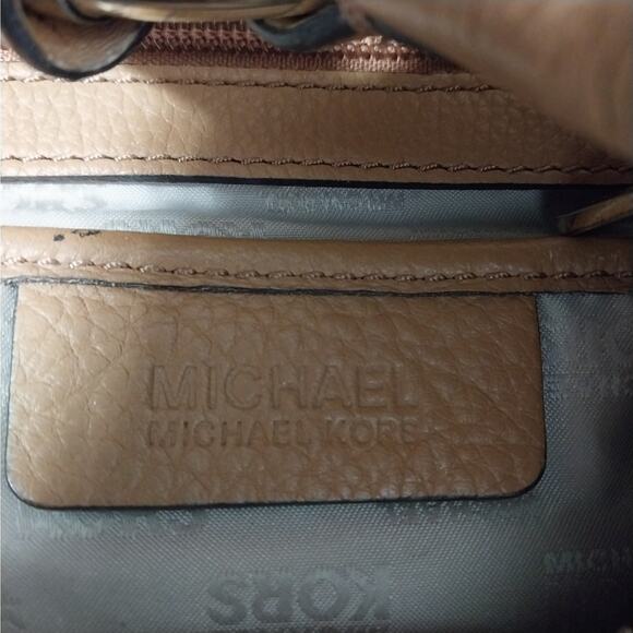 MICHAEL KORS! WARM PECAN BROWN/TAN PEBBLED GENUINE LEATHER HANDBAG, PURSE, BAG! - Picture 11 of 12